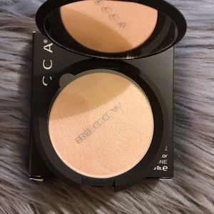 Becca Shimmering perfector pressed